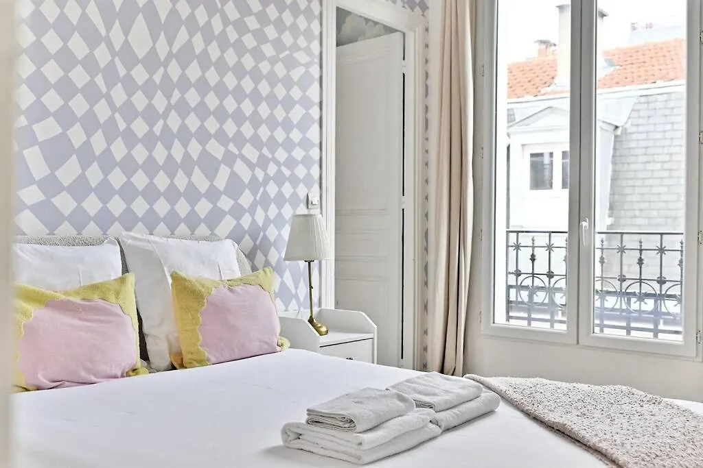 Appartement Charmant Et Colore Montparnasse - II Paris