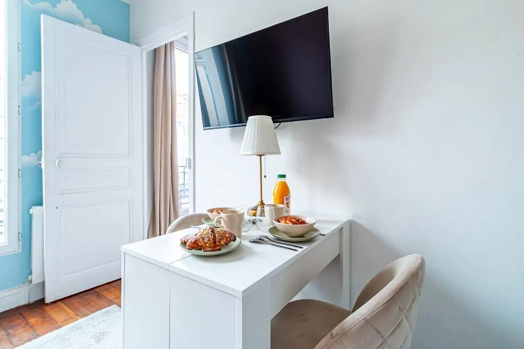 Appartement Charmant Et Colore Montparnasse - II Paris 0*,  France